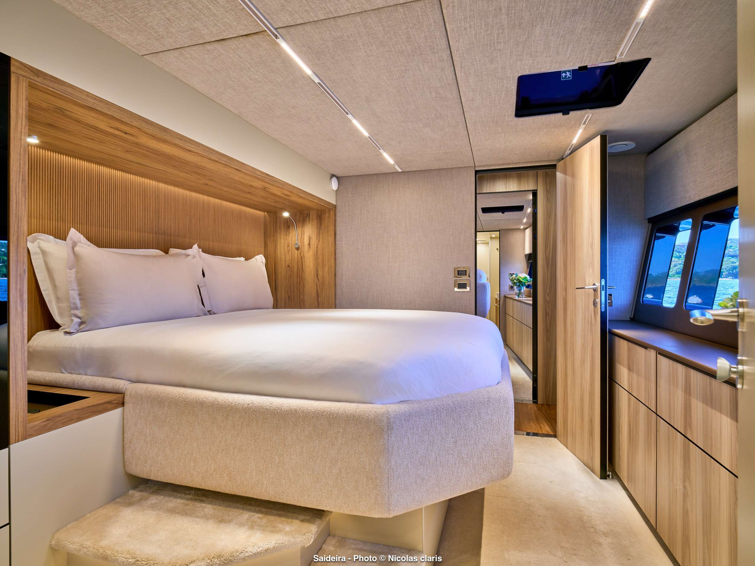 SAIDERA exterior — luxury yacht charter