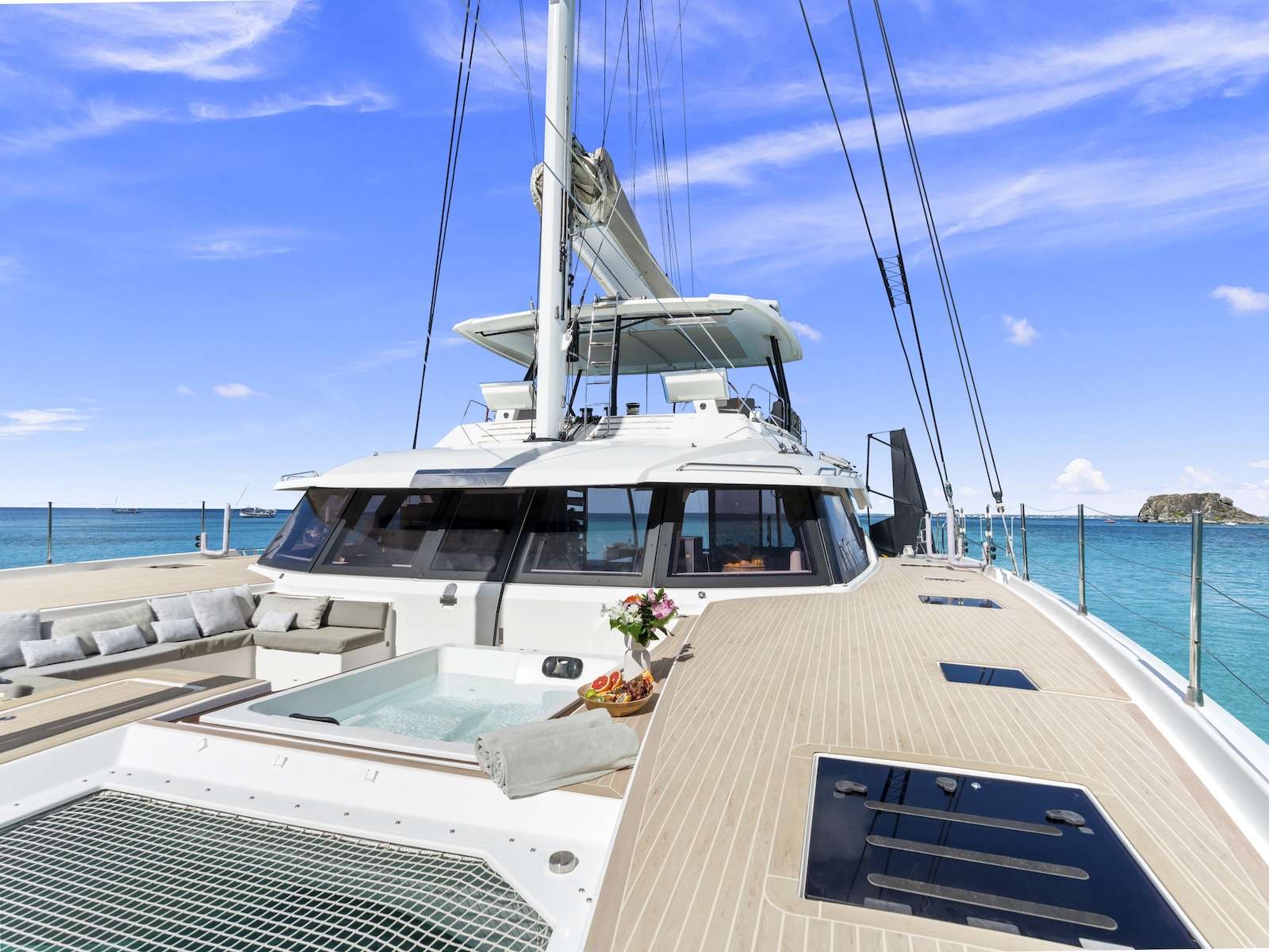 ADEONA — yacht for charter in the Grenadines ADEONA — crewed catamaran for charter in St Vincent & The Grenadines