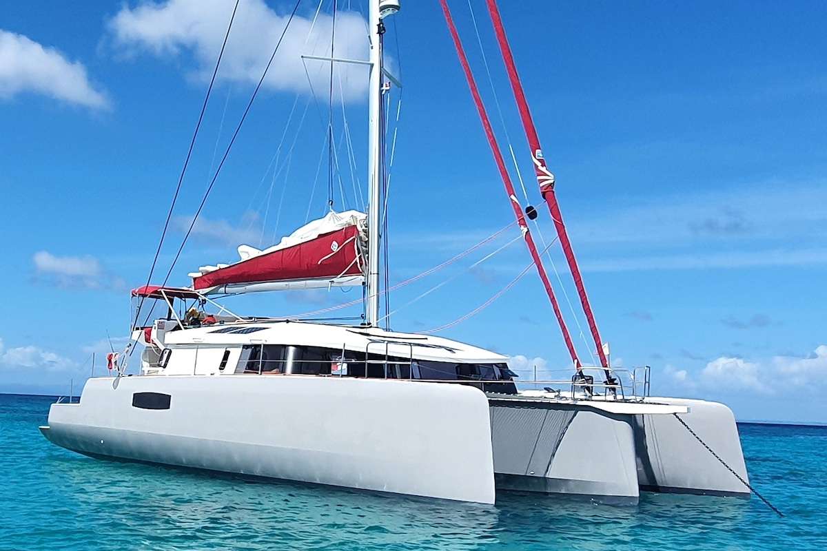 L'OCTANT exterior — luxury yacht charter