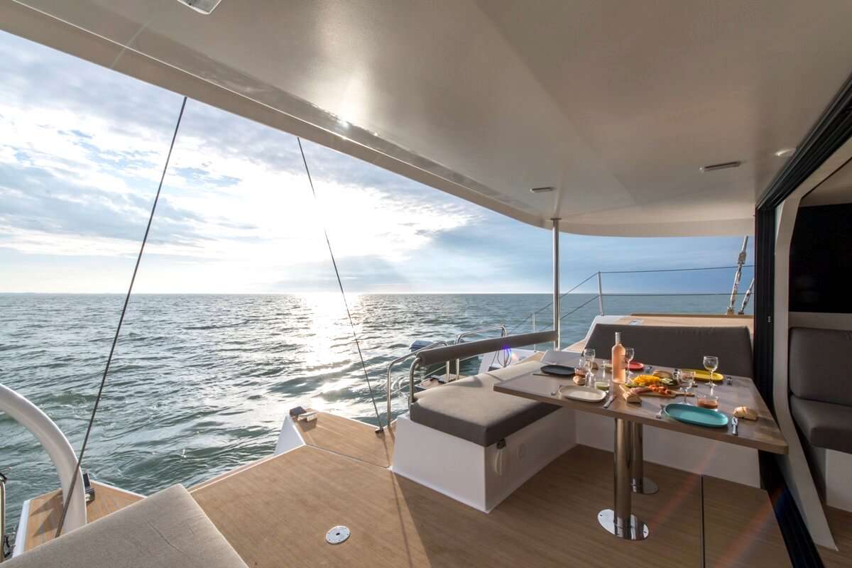 L'OCTANT exterior — luxury yacht charter