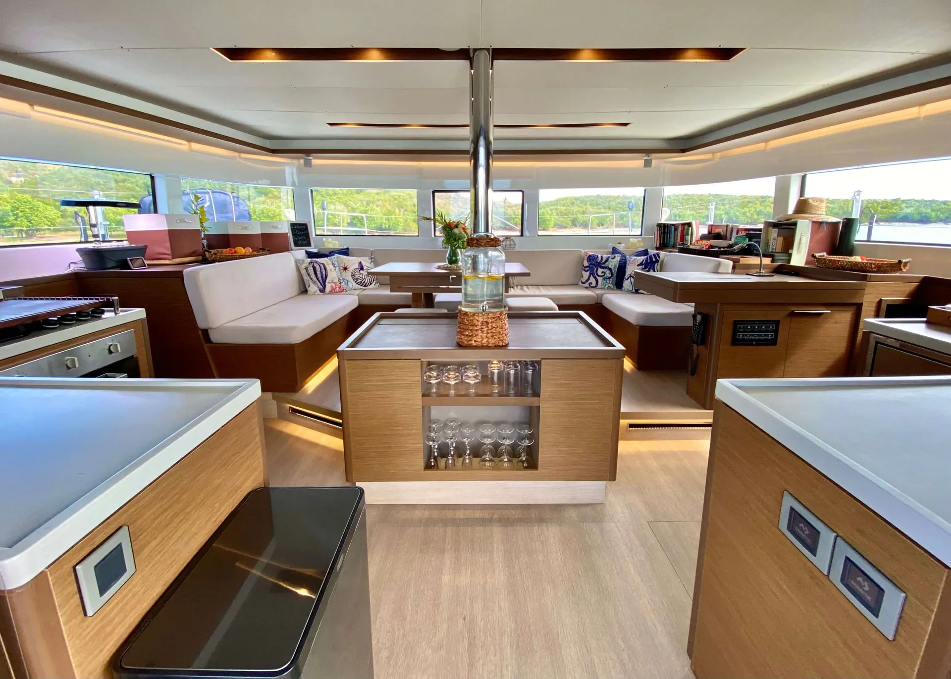 DELANA MAE exterior — luxury yacht charter