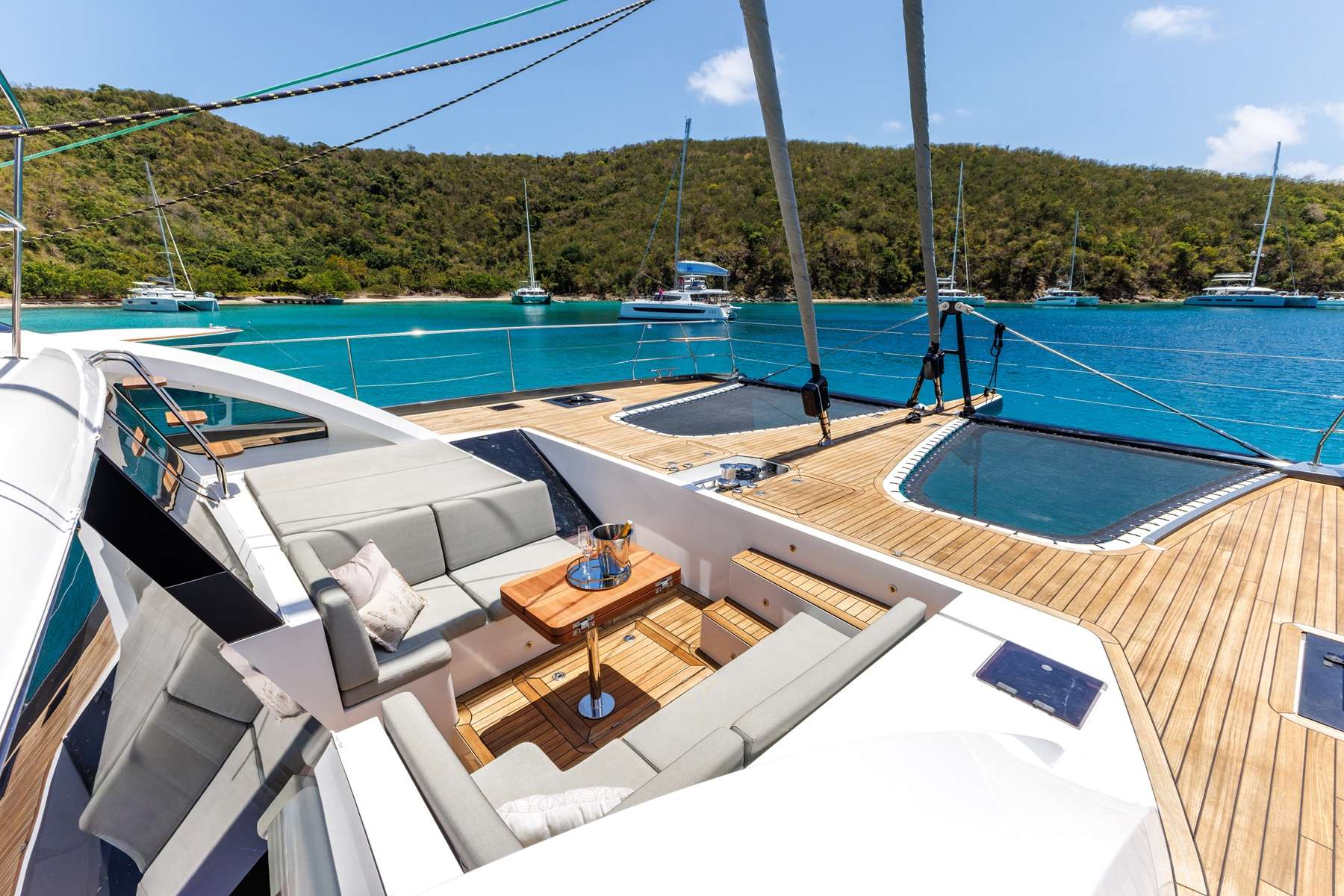 MYMLAN II exterior — luxury yacht charter