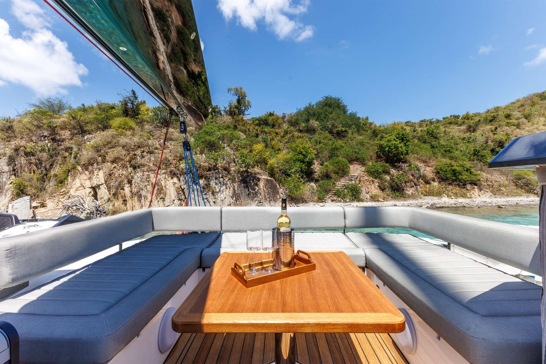 MYMLAN II exterior — luxury yacht charter