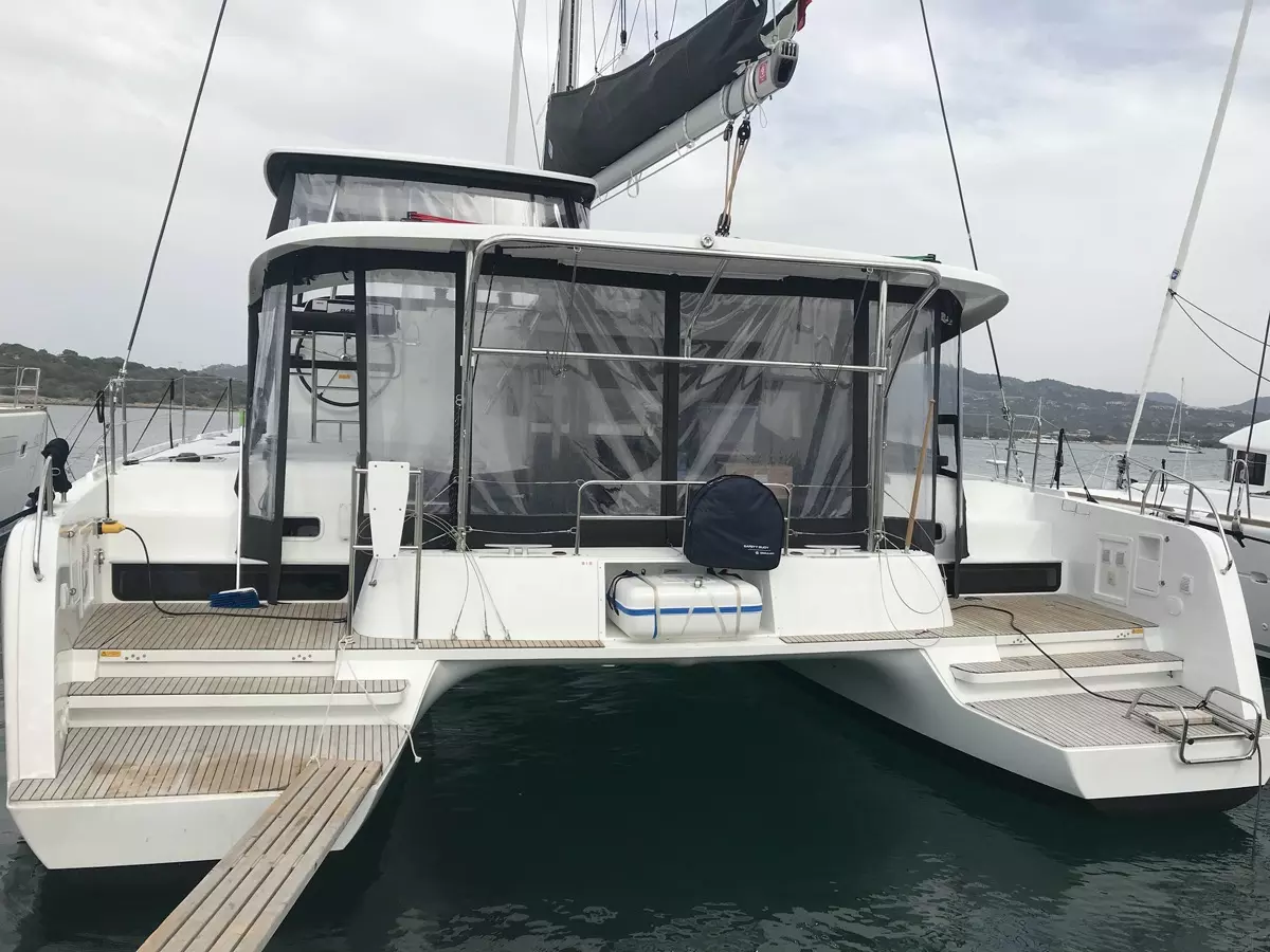 COPERNICUS — yacht for charter in the Grenadines COPERNICUS — bareboat for charter in St Vincent & The Grenadines