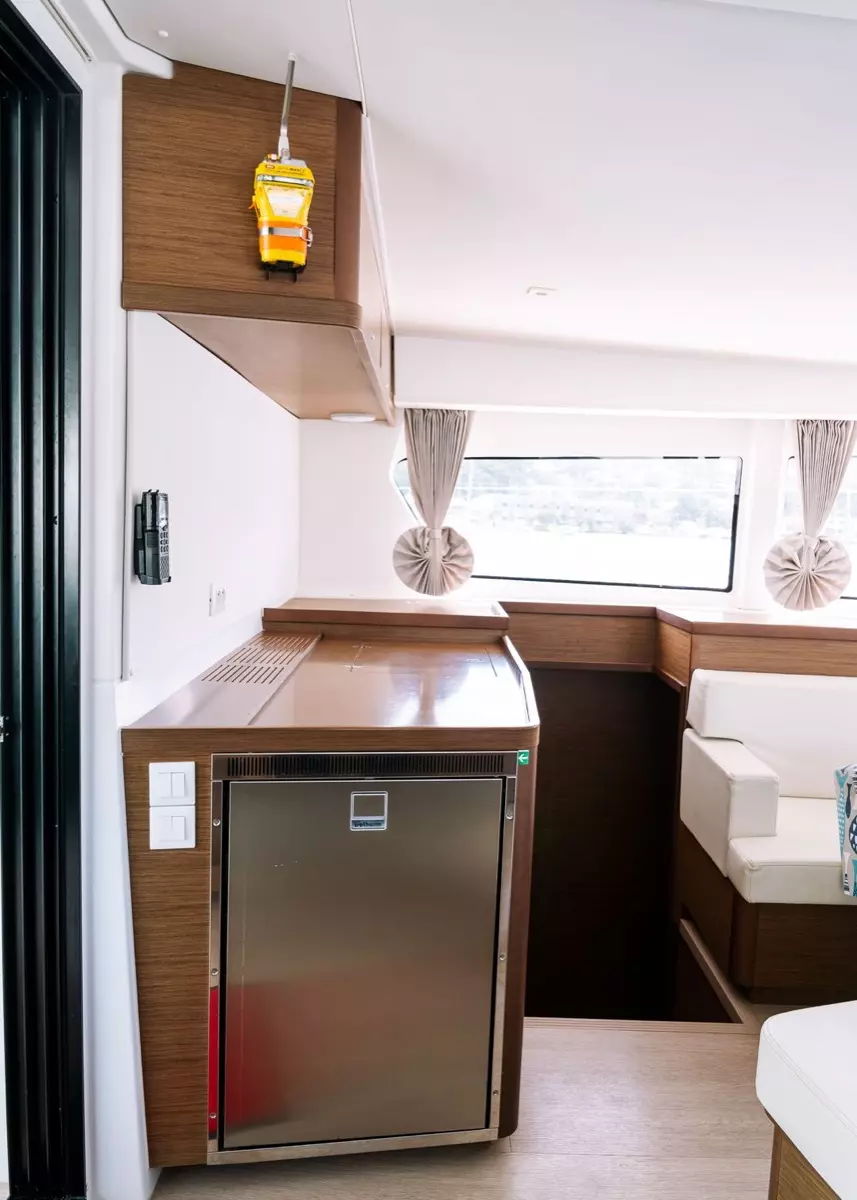 LAGOON 42 — bareboat catamaran charter photo 5