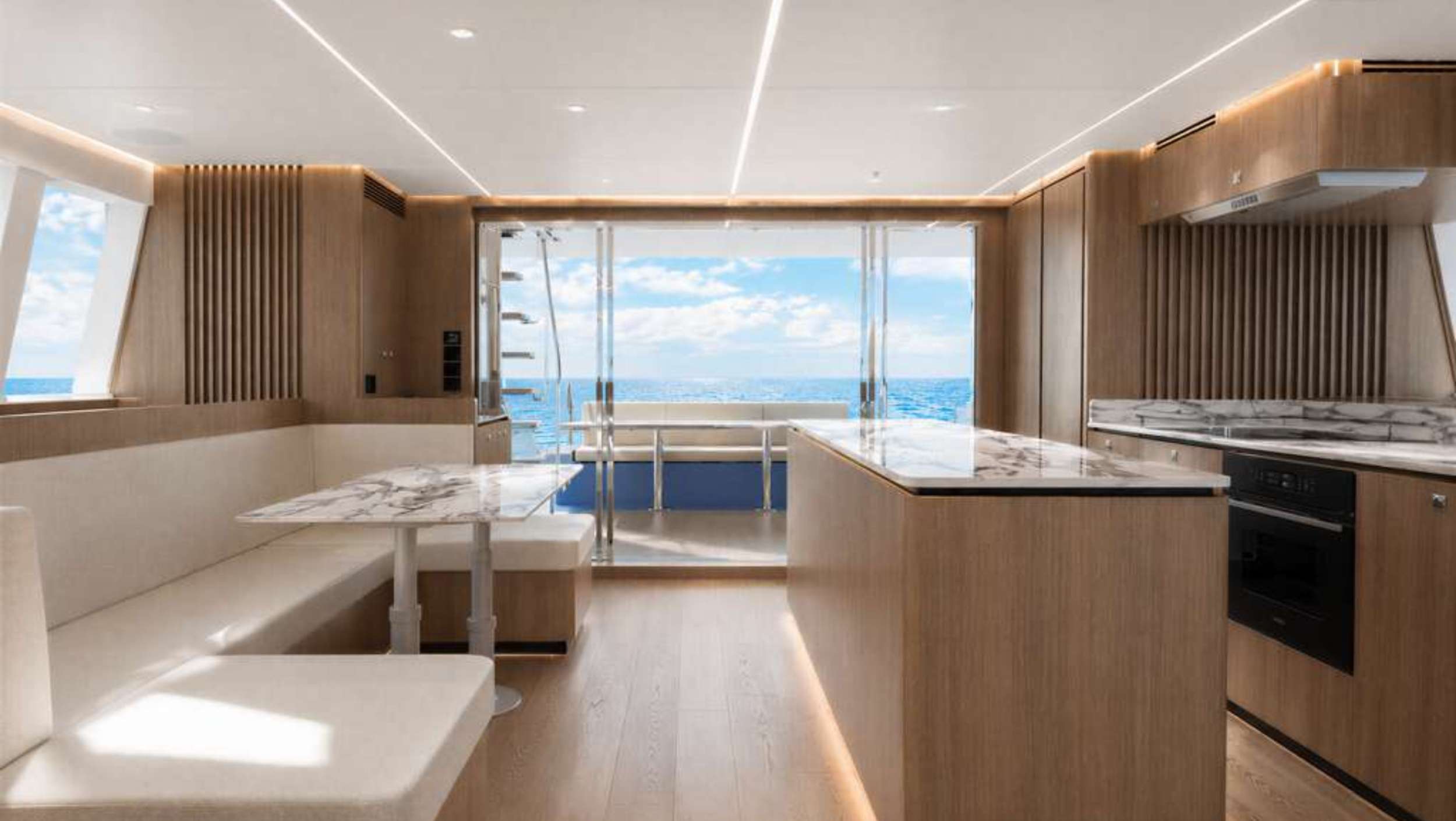 TUPELO HONEY exterior — luxury yacht charter