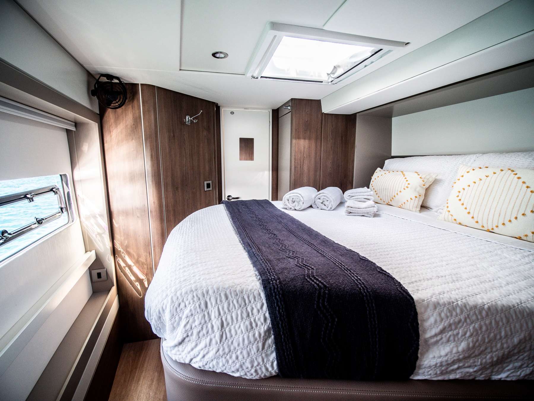 COCKTAILS & DREAMS exterior — luxury yacht charter