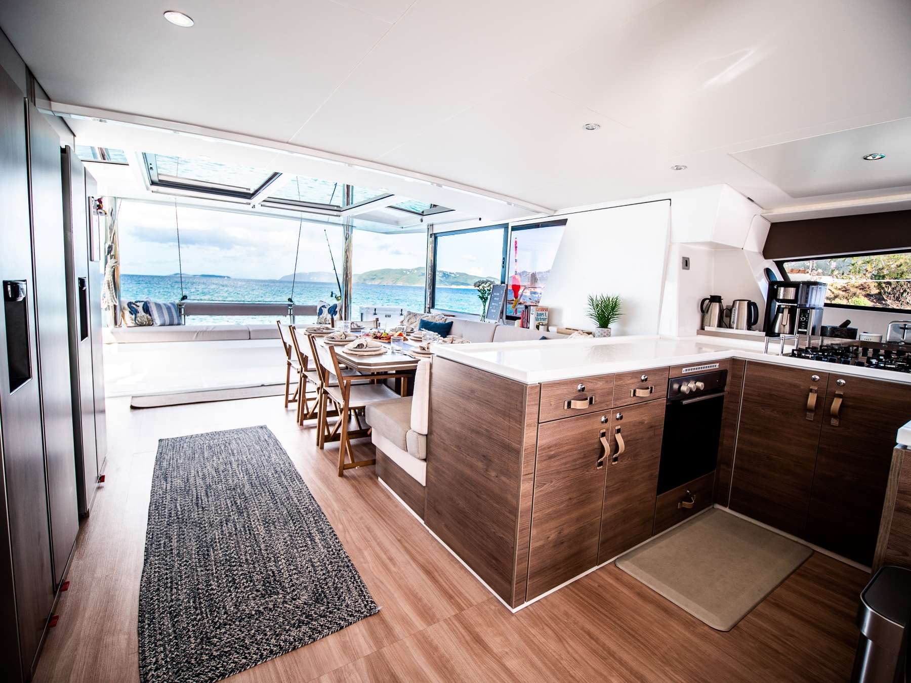 COCKTAILS & DREAMS exterior — luxury yacht charter