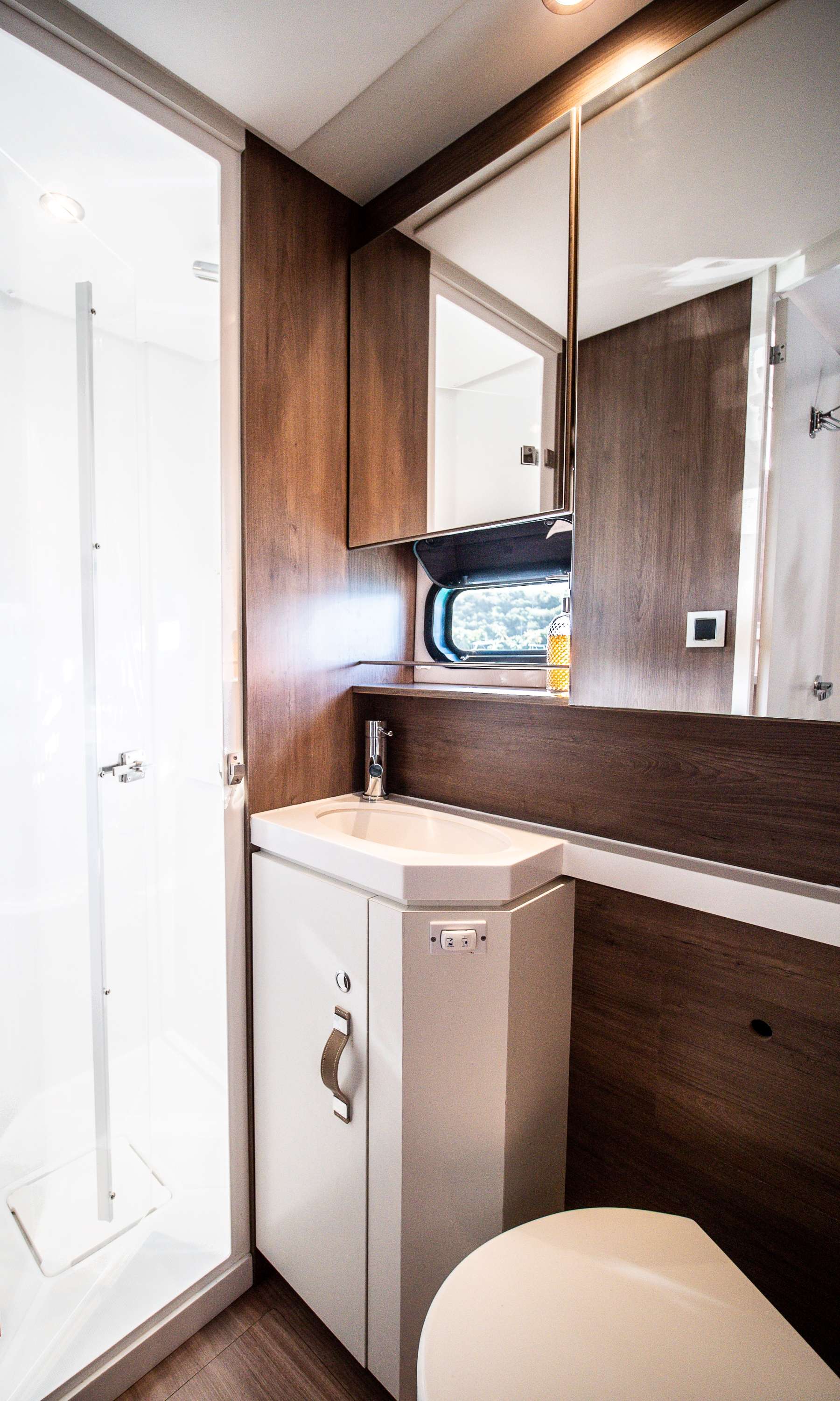 COCKTAILS & DREAMS exterior — luxury yacht charter