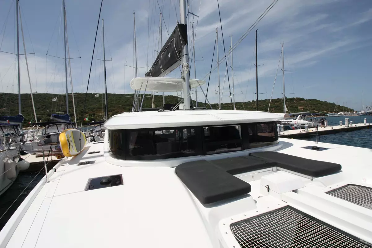 LAGOON 46 — bareboat catamaran charter photo 6
