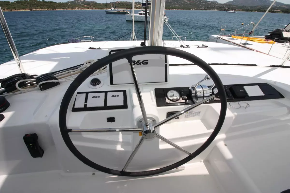 LAGOON 46 — bareboat catamaran charter photo 7