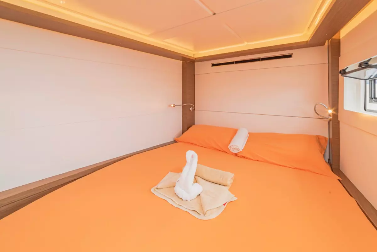 LAGOON 46 — bareboat catamaran charter photo 11