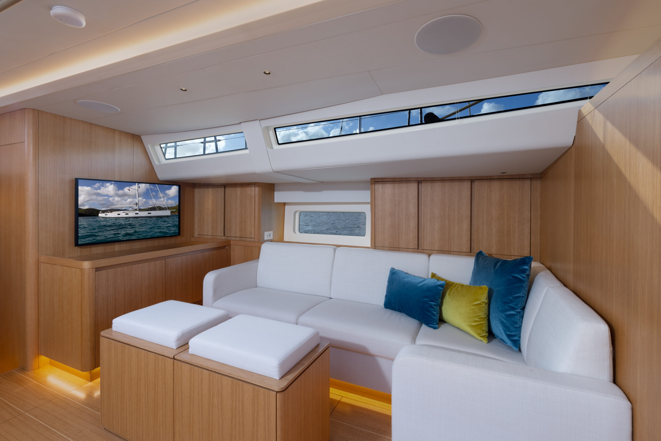 OPTIMIST exterior — luxury yacht charter