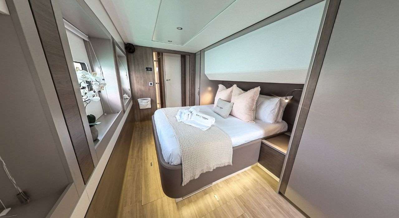 TWO OCEANS exterior — luxury yacht charter