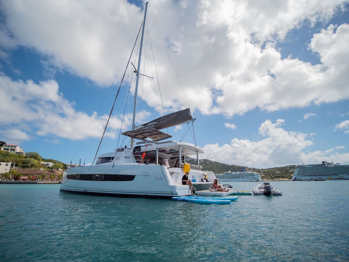 SOUTHERN QUEEN exterior — luxury yacht charter