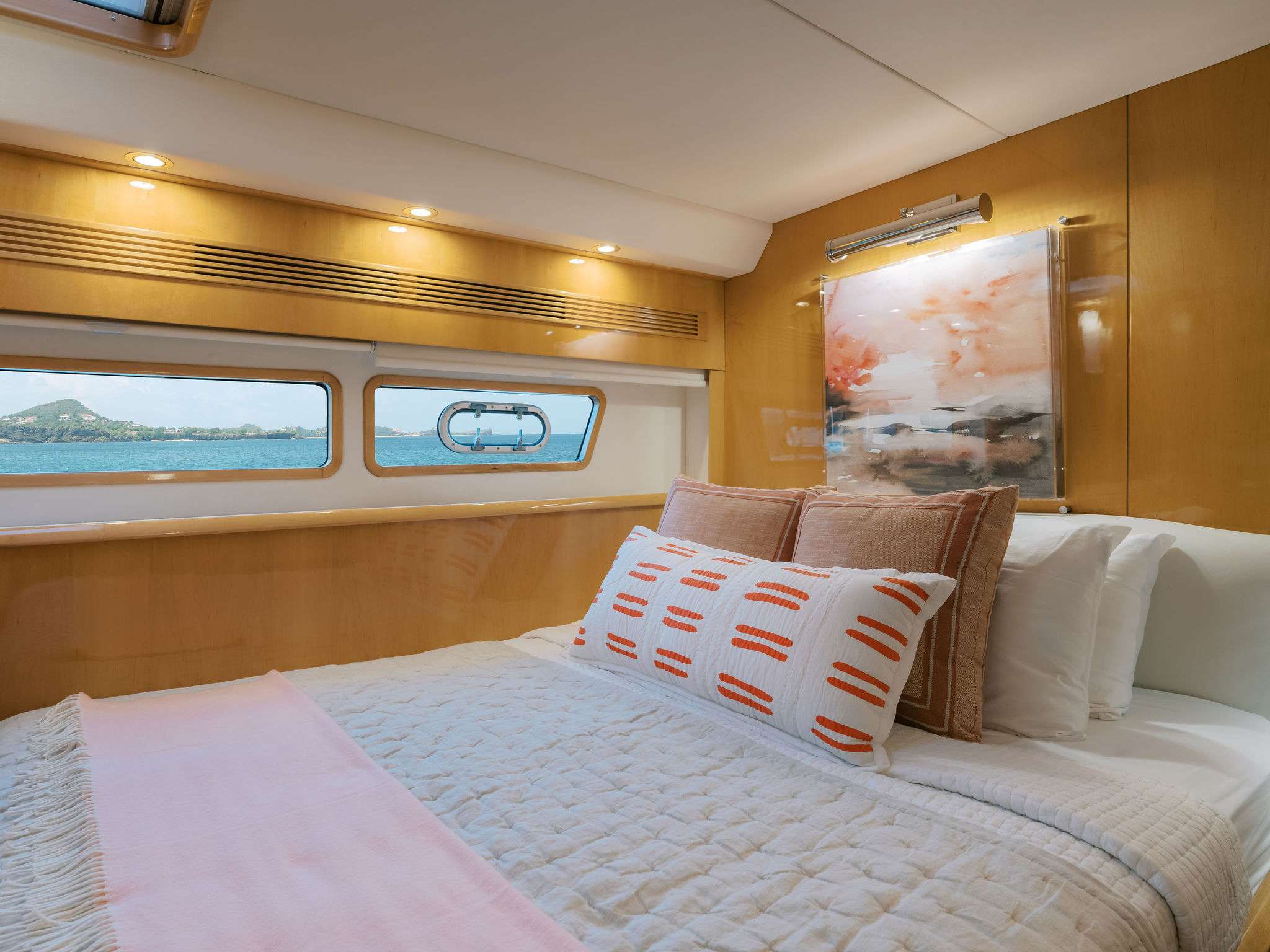 AVANTI exterior — luxury yacht charter