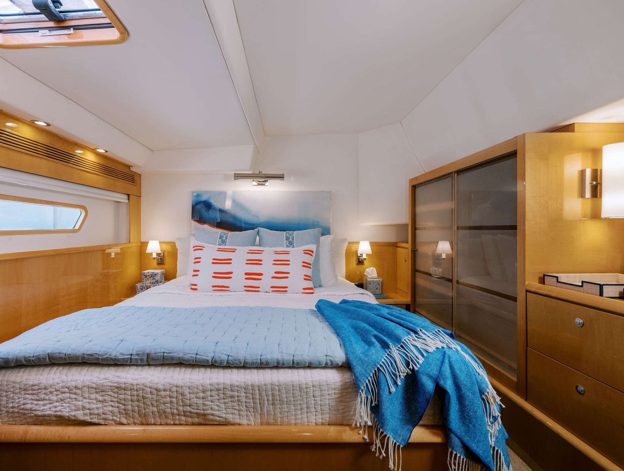 AVANTI exterior — luxury yacht charter