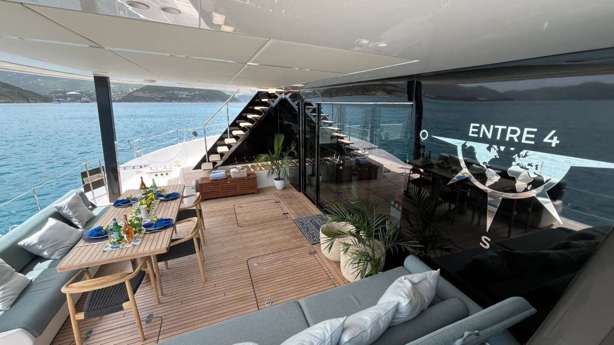 ENTRE4 exterior — luxury yacht charter