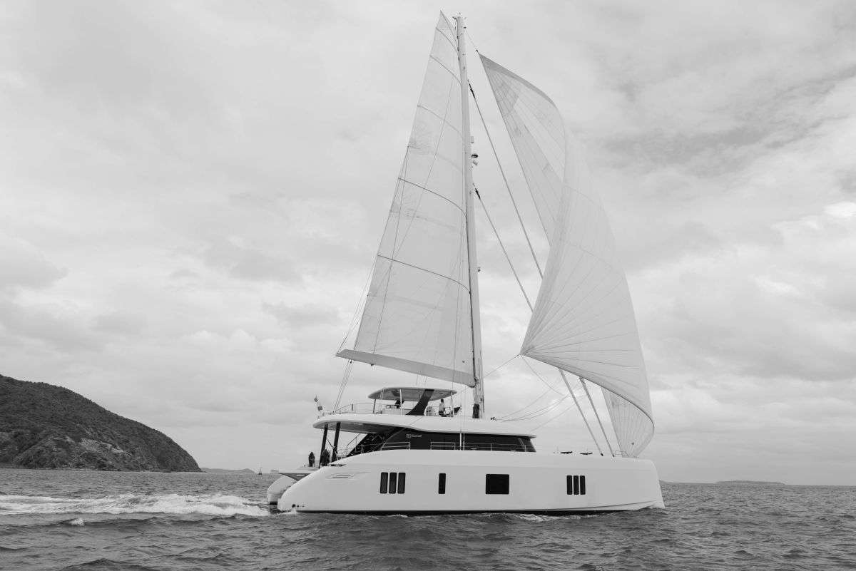 ENTRE4 exterior — luxury yacht charter