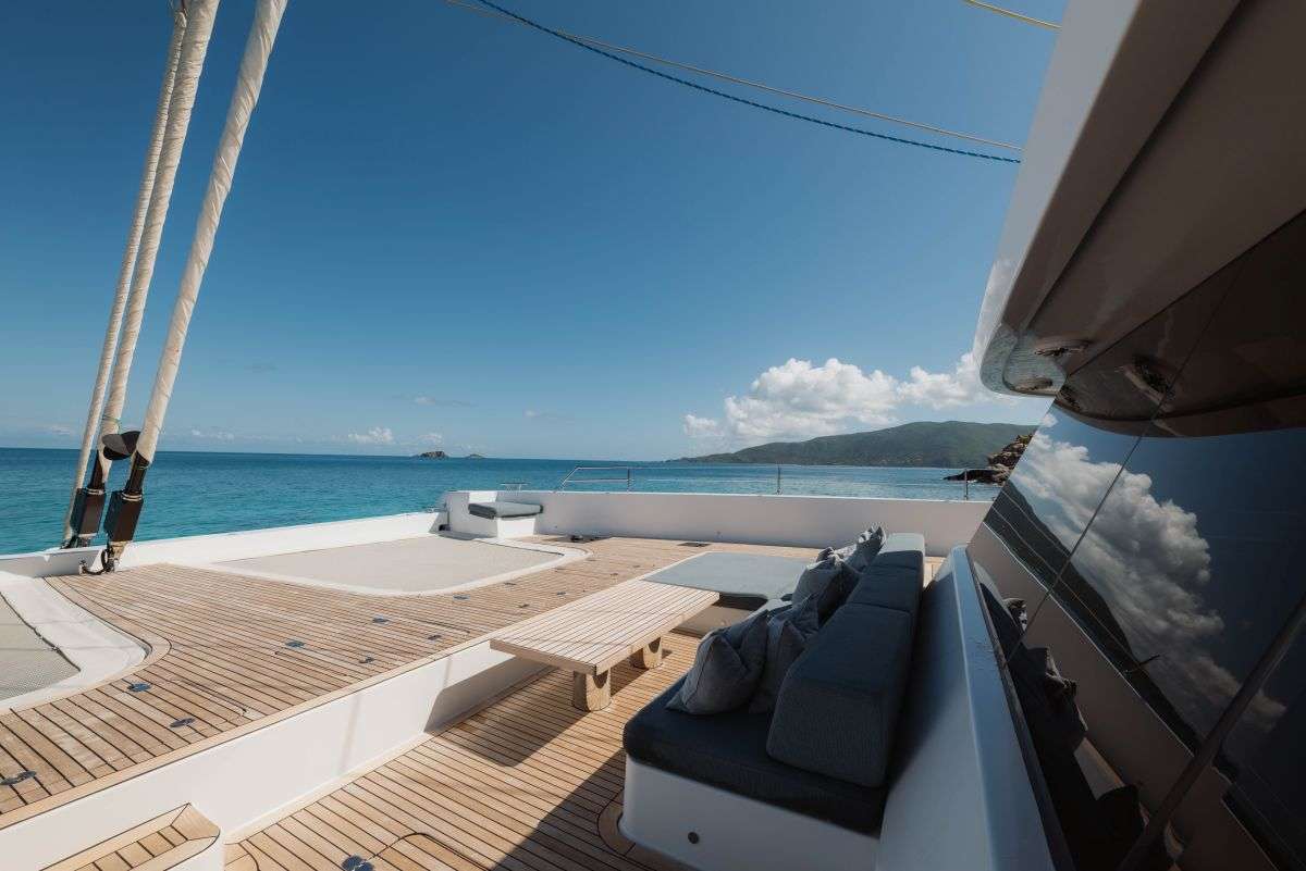 ENTRE4 exterior — luxury yacht charter