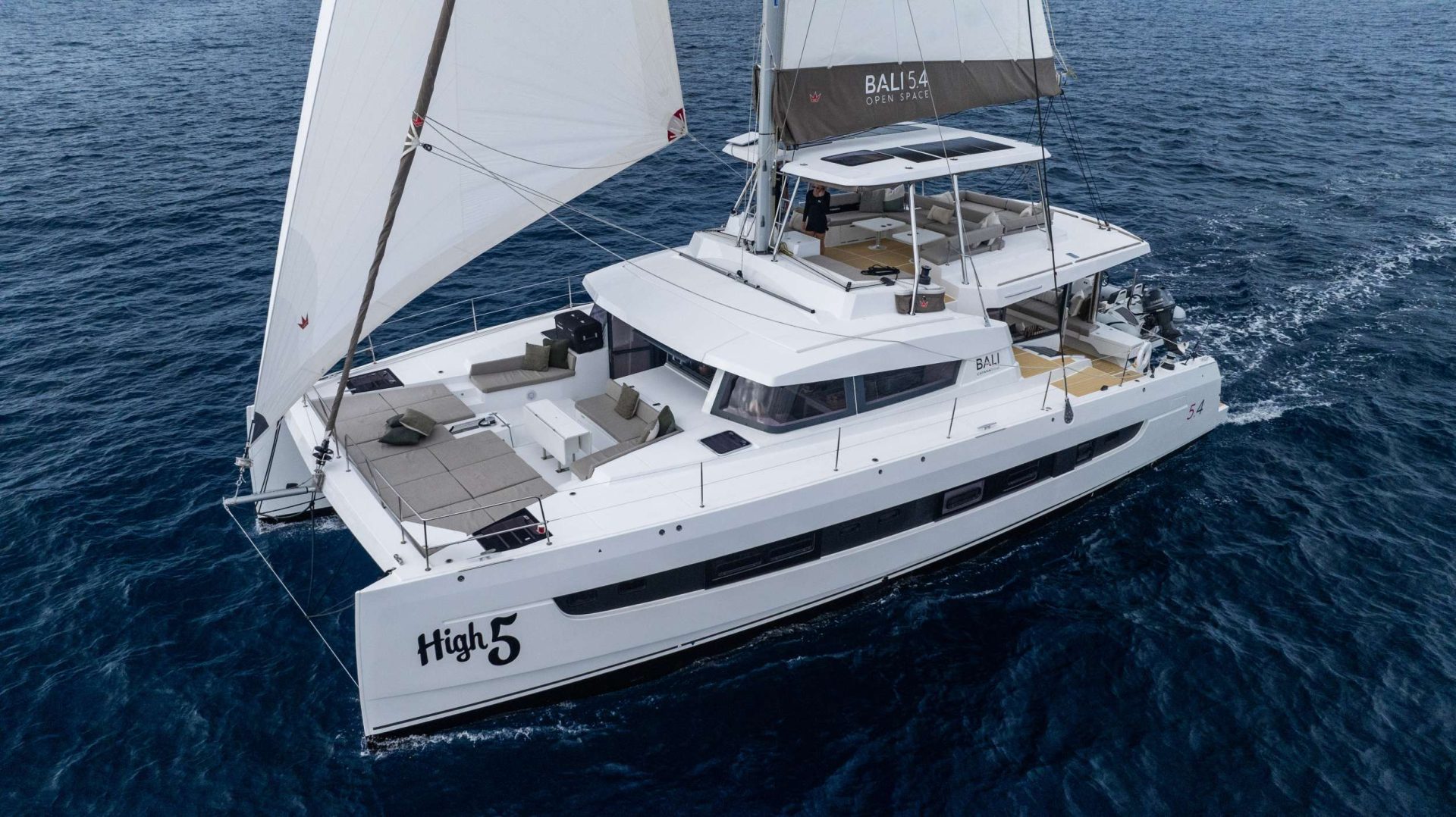 HIGH 5 — yacht for charter in the Grenadines HIGH 5 — crewed catamaran for charter in St Vincent & The Grenadines
