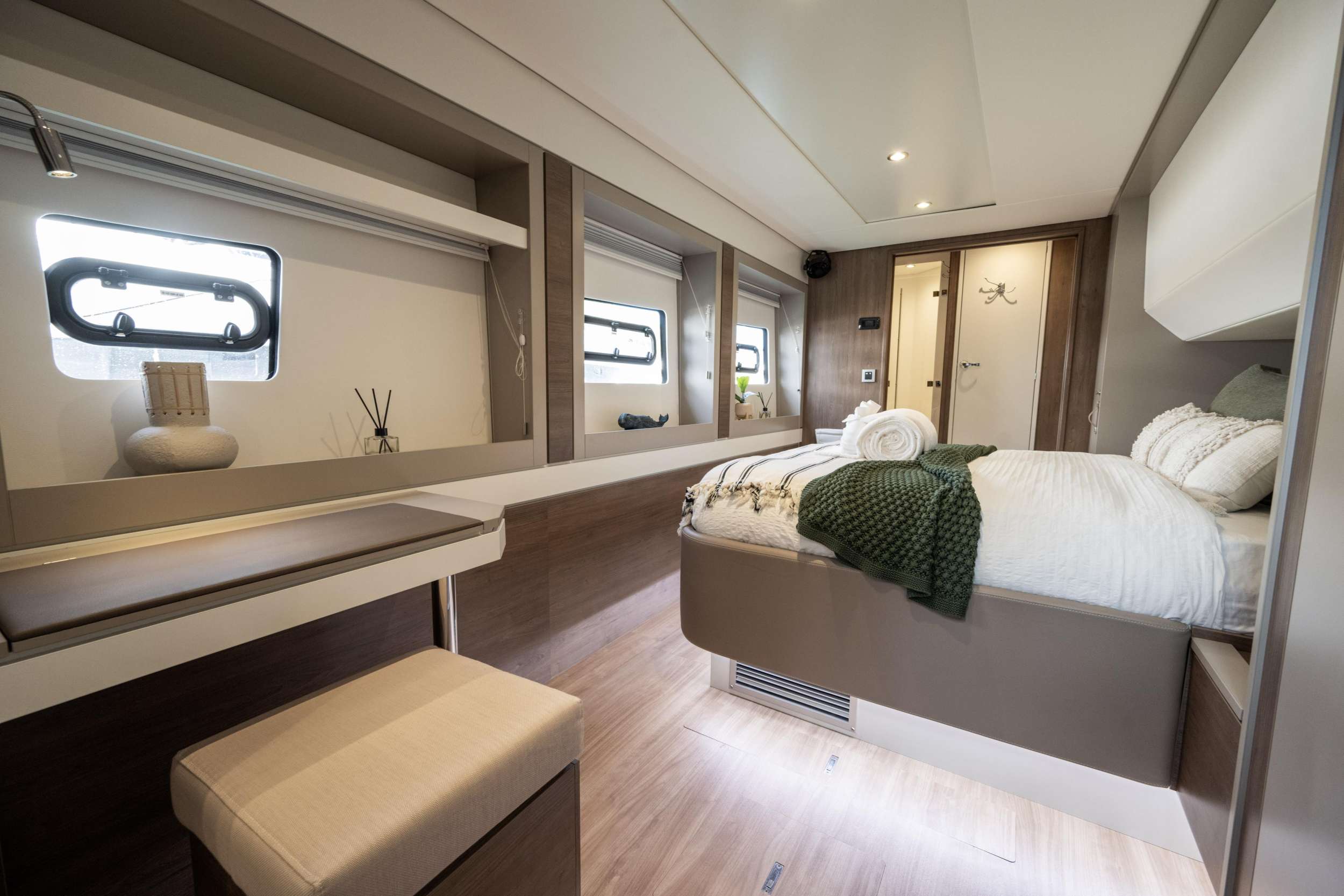 HIGH 5 exterior — luxury yacht charter