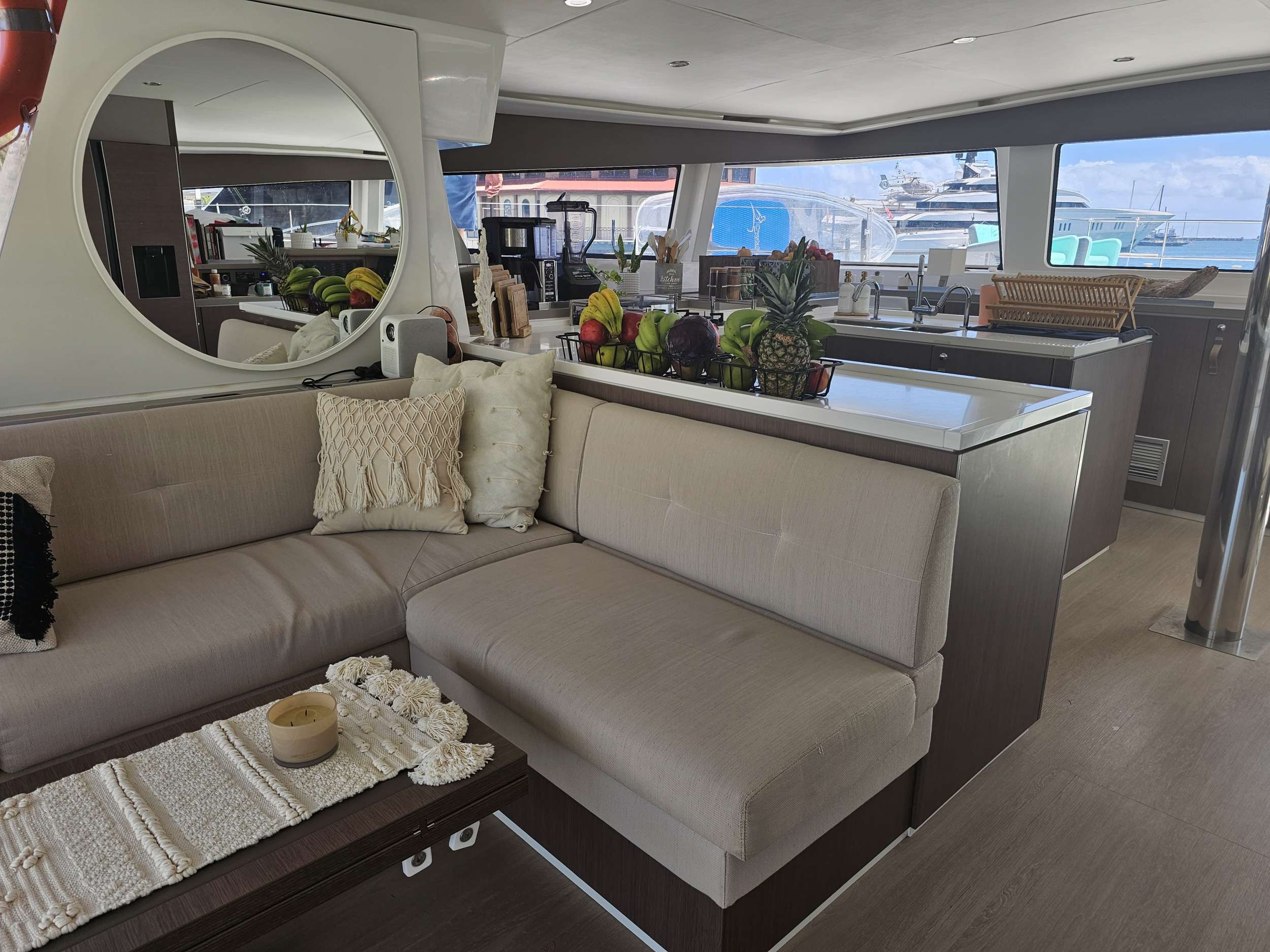CRYSTAL DREAMS exterior — luxury yacht charter
