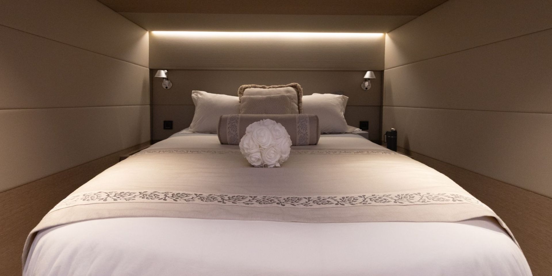 LADY ROSE exterior — luxury yacht charter