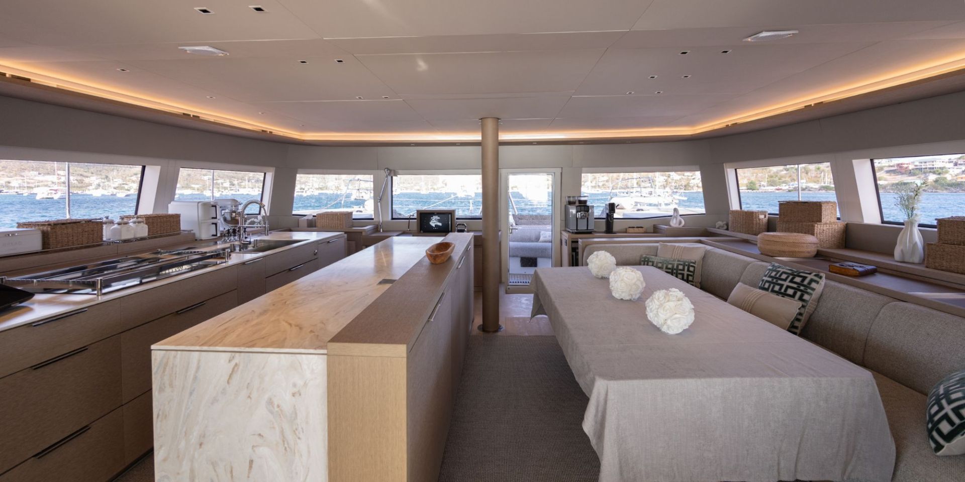 LADY ROSE exterior — luxury yacht charter