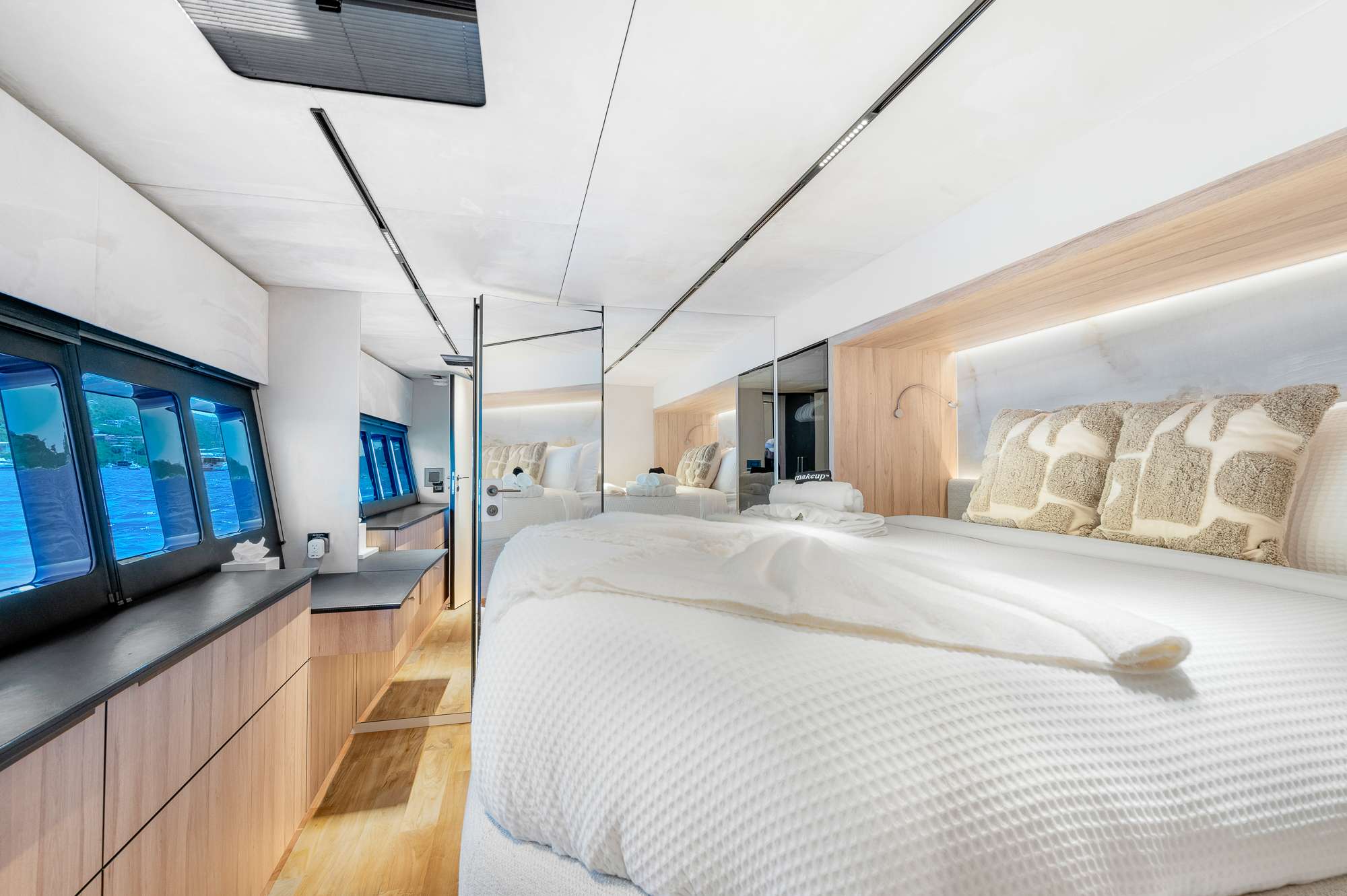 PERFECT MOON exterior — luxury yacht charter