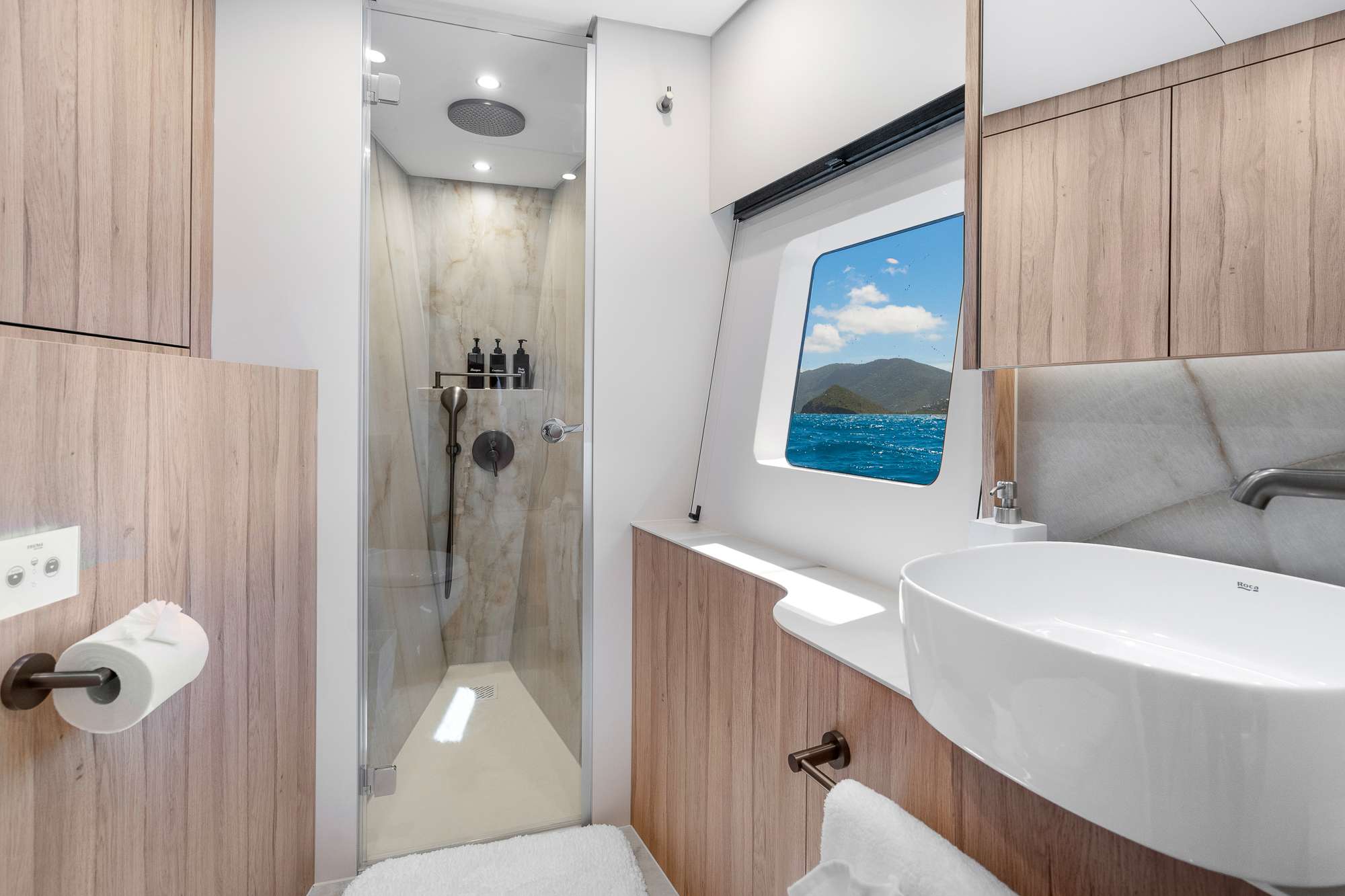 PERFECT MOON exterior — luxury yacht charter