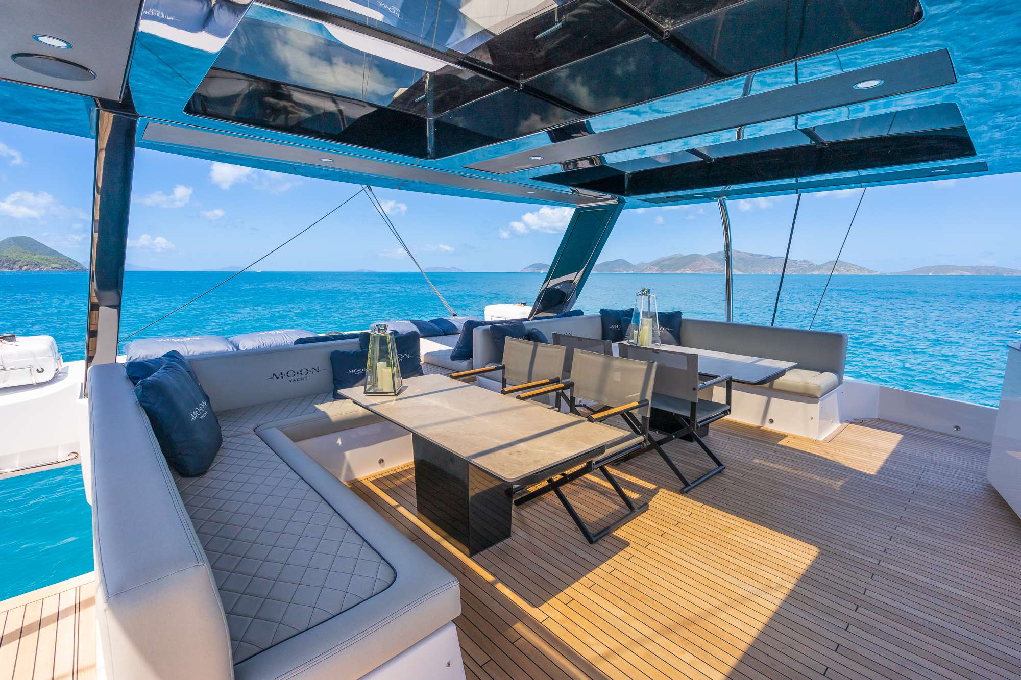 PERFECT MOON exterior — luxury yacht charter