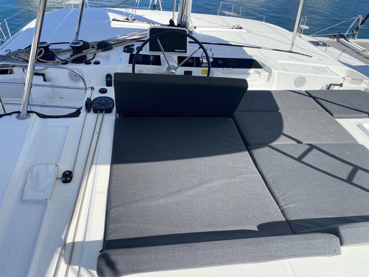 HERCULES — bareboat catamaran charter photo 4