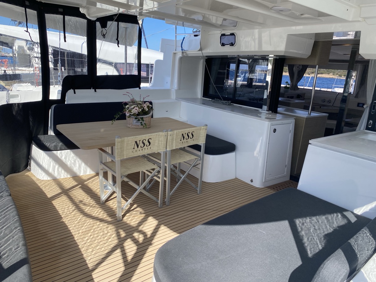 HERCULES — bareboat catamaran charter photo 10
