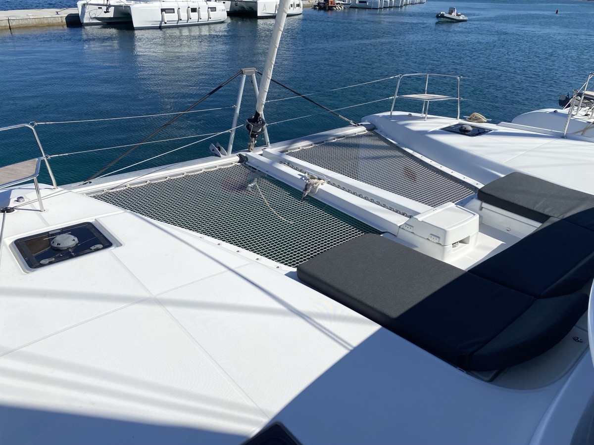 HERCULES — bareboat catamaran charter photo 7