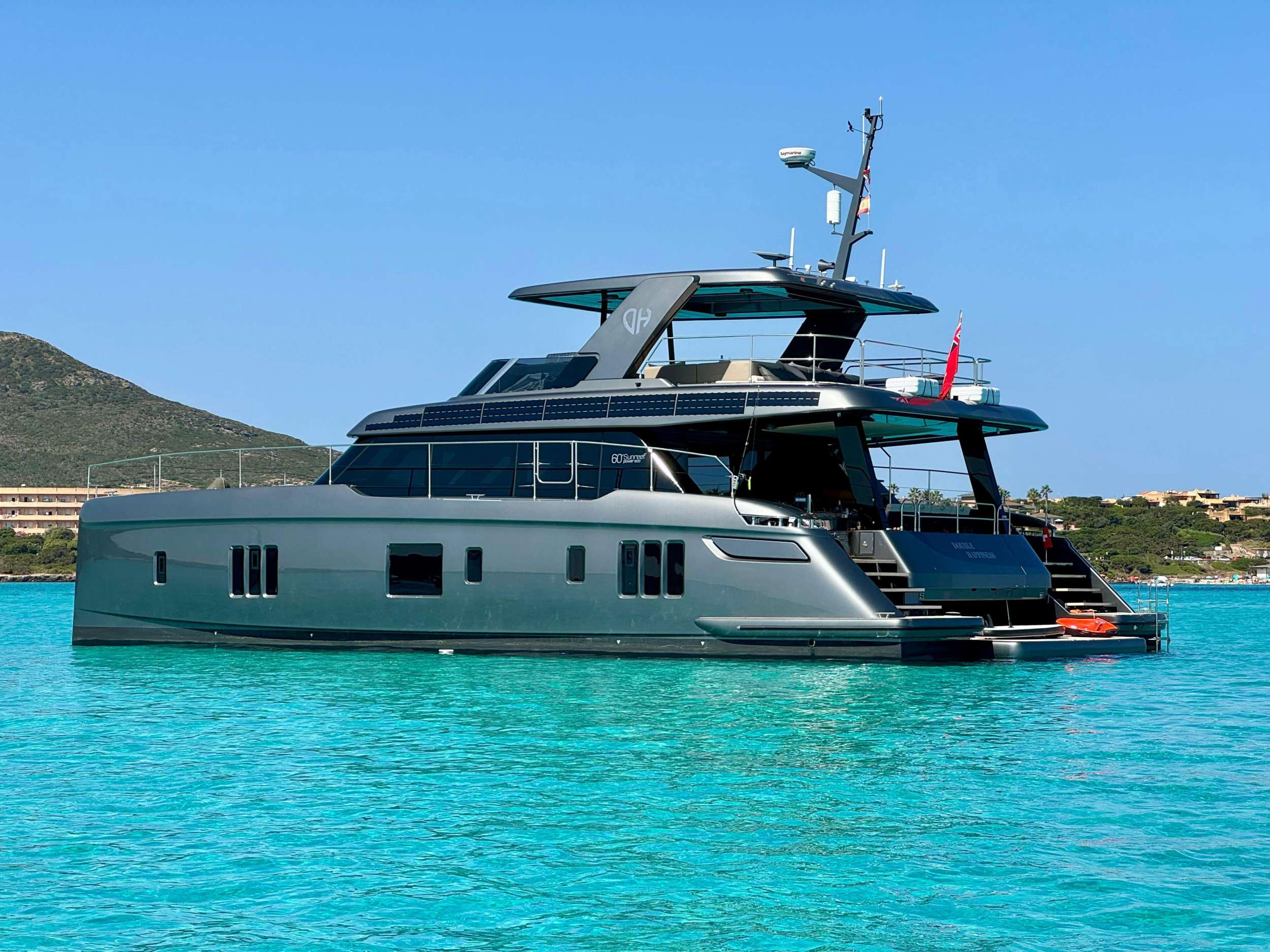 DOUBLE HAPPINESS — yacht for charter in the Grenadines DOUBLE HAPPINESS — crewed catamaran for charter in St Vincent & The Grenadines