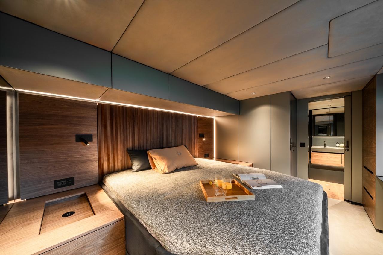 DOUBLE HAPPINESS exterior — luxury yacht charter