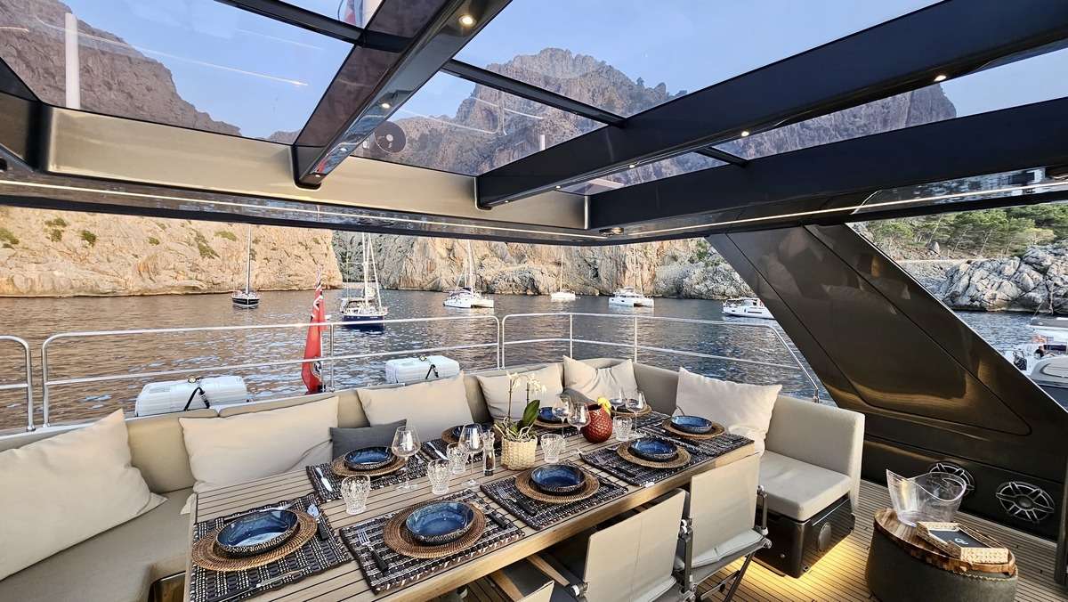 DOUBLE HAPPINESS exterior — luxury yacht charter