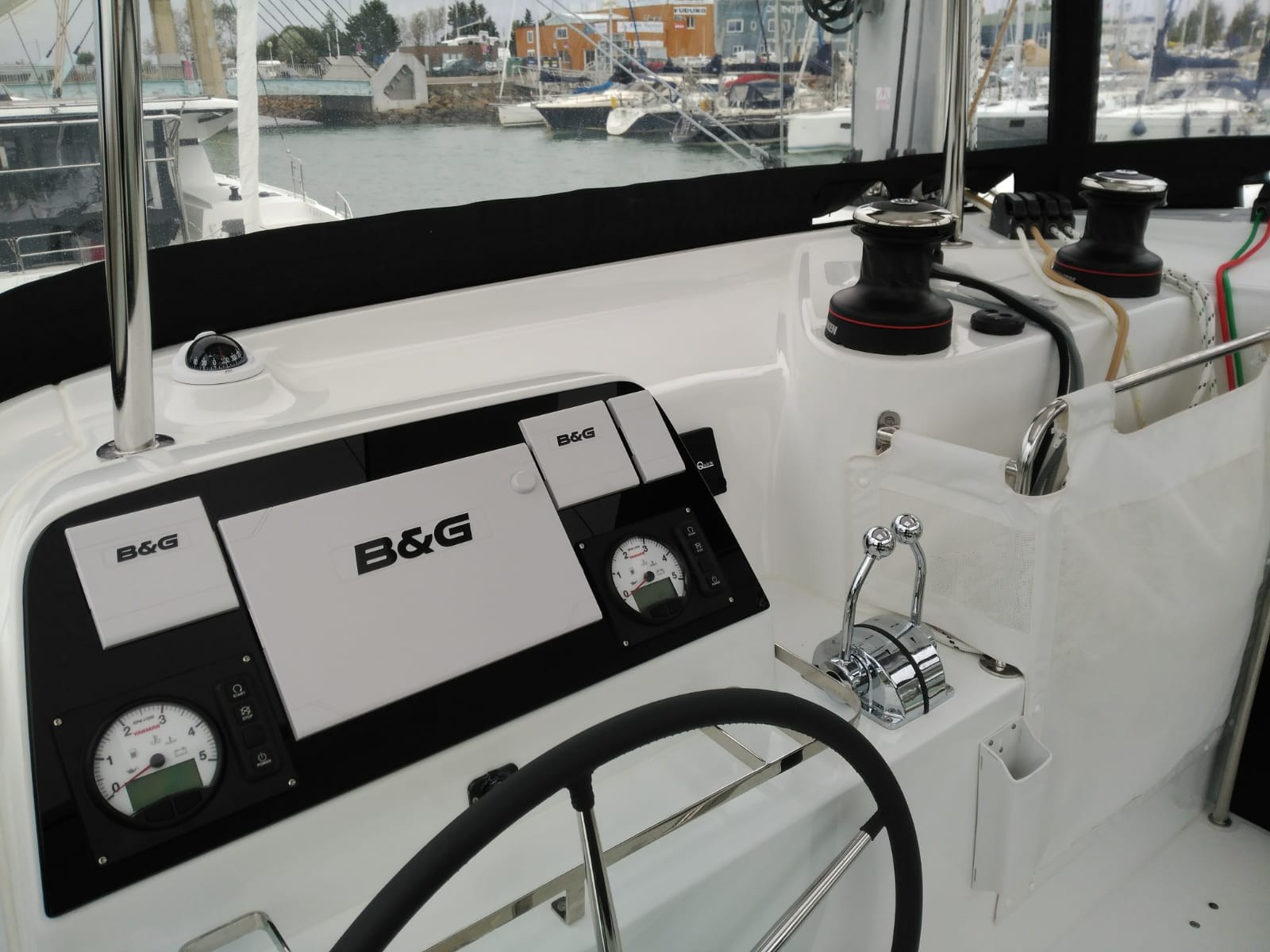 LAGOON 42 — bareboat catamaran charter photo 2