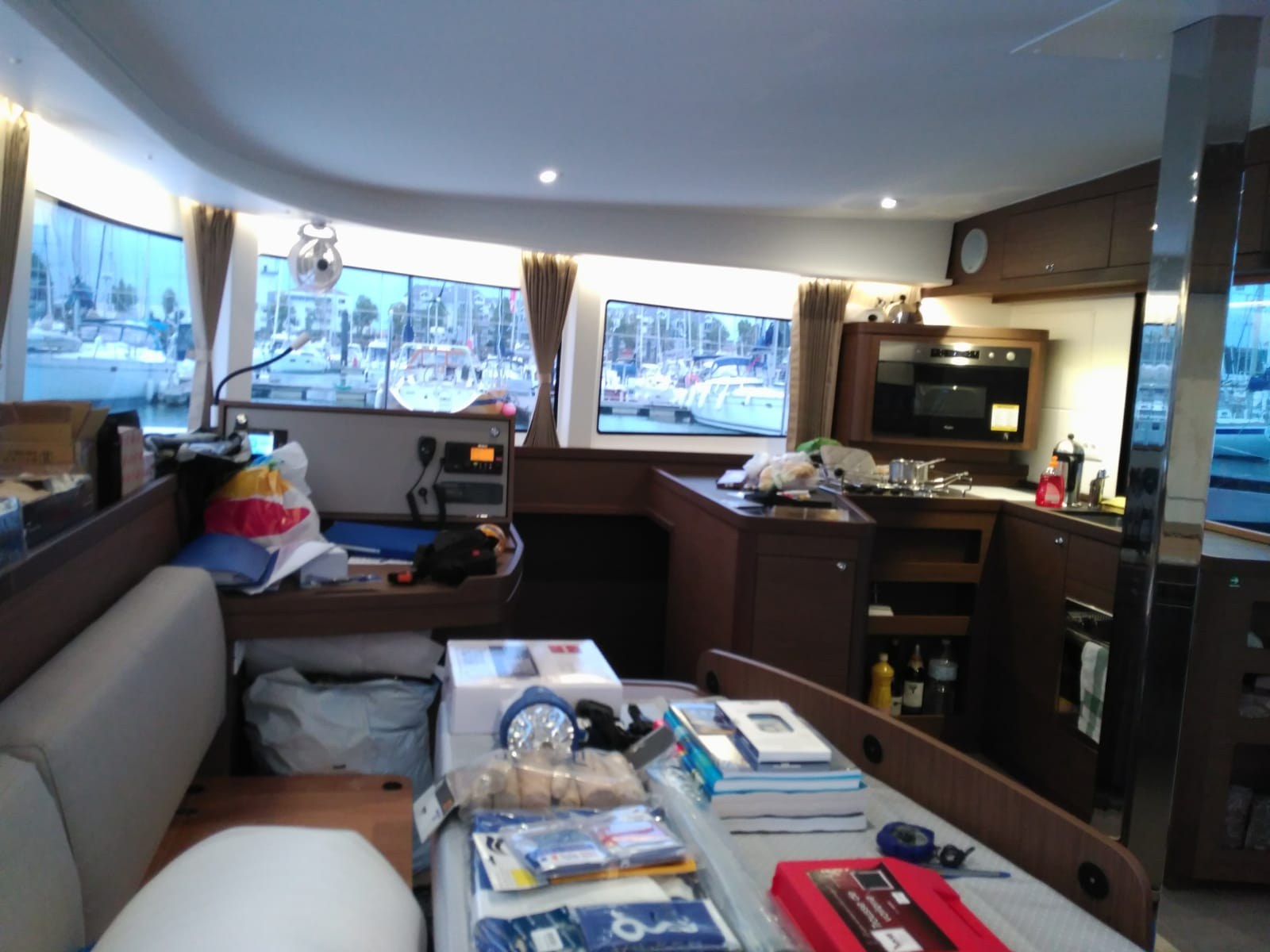LAGOON 42 — bareboat catamaran charter photo 4