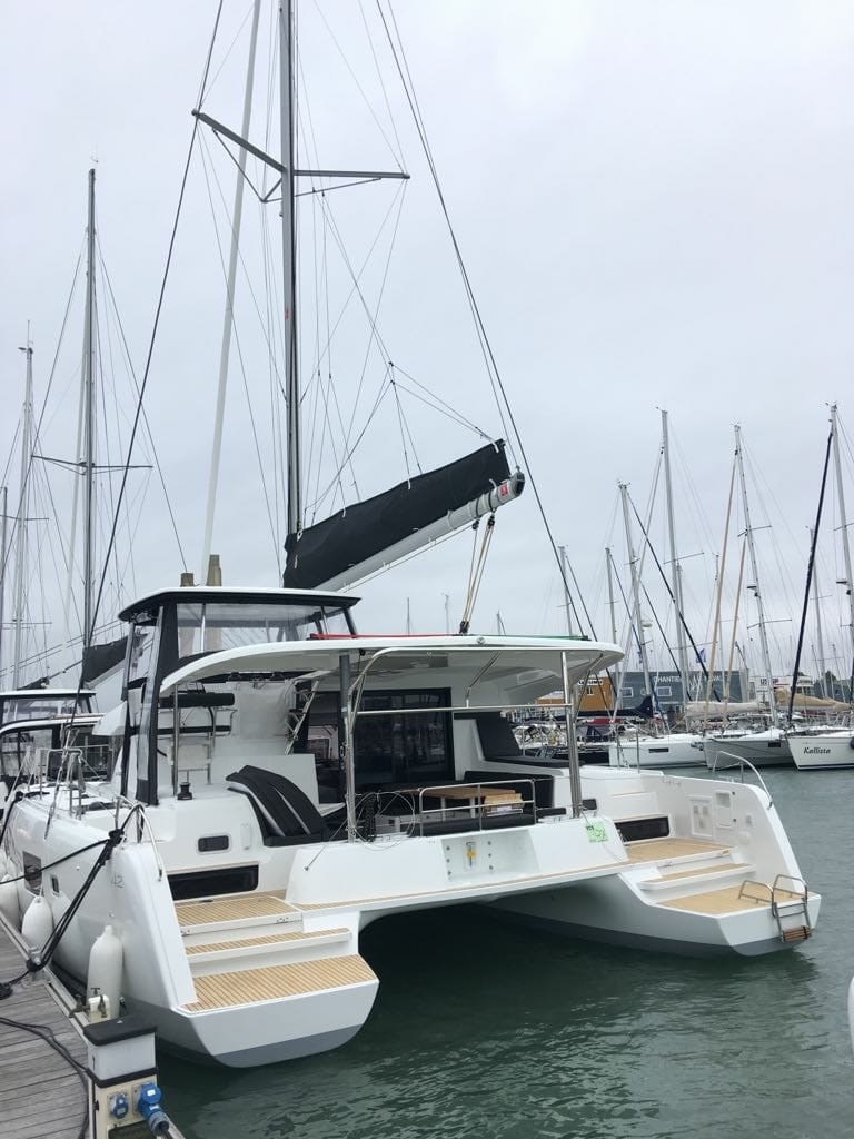 LAGOON 42 — bareboat catamaran charter photo 2