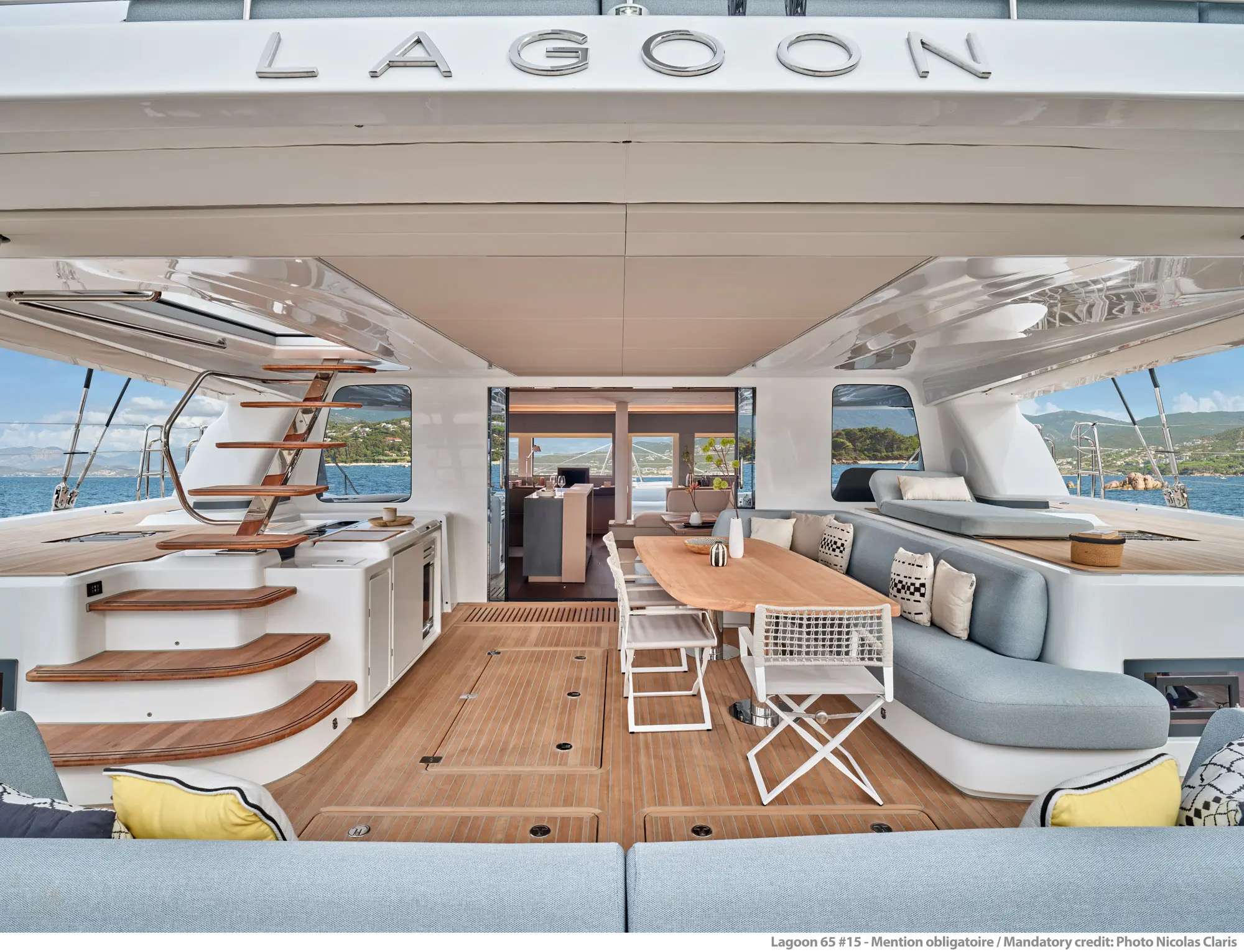 REVERIE exterior — luxury yacht charter