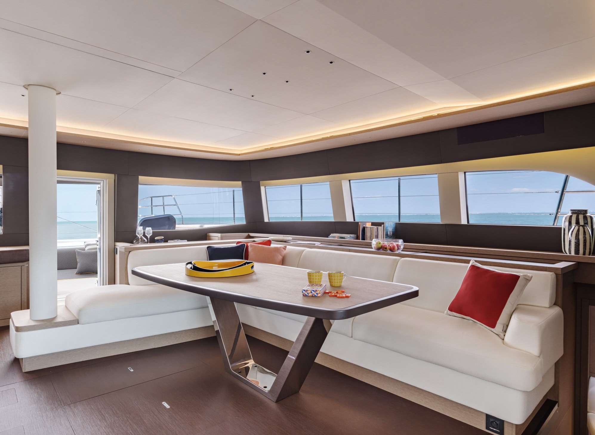 REVERIE exterior — luxury yacht charter