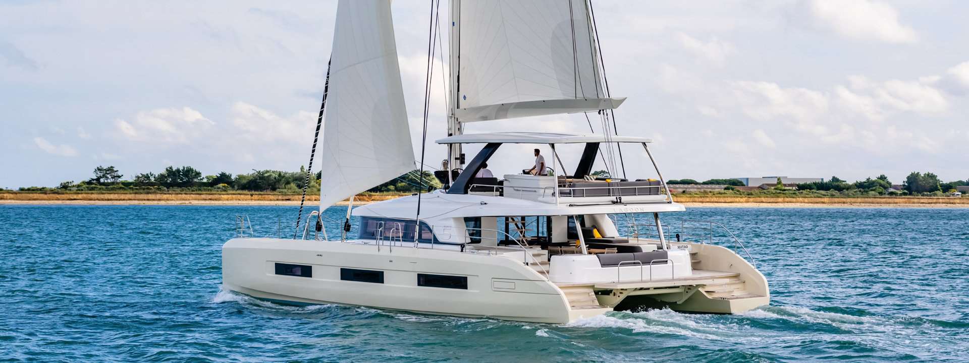 REVERIE exterior — luxury yacht charter