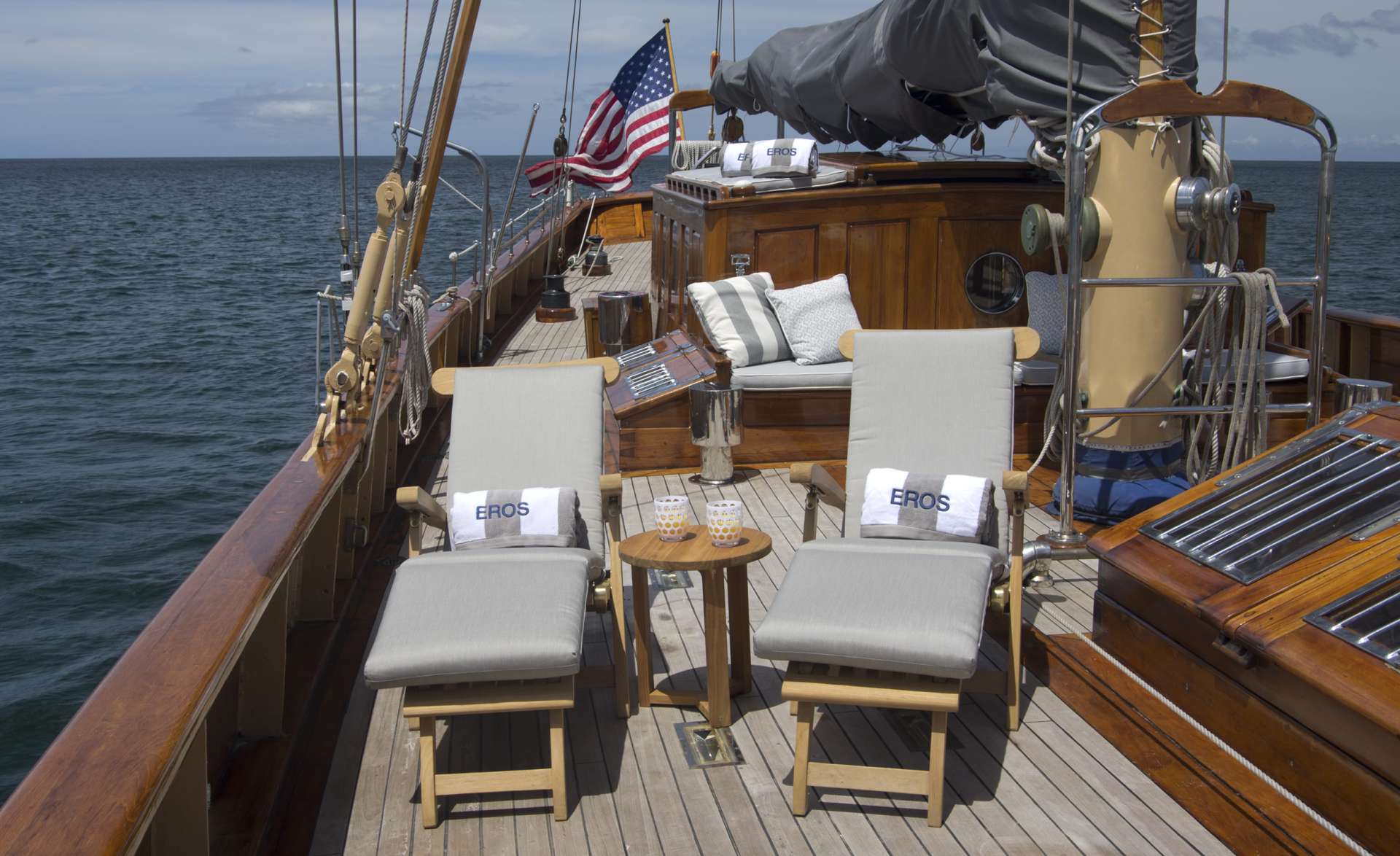 Eros- 115 ft exterior — luxury yacht charter