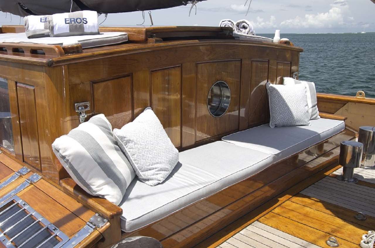 Eros- 115 ft exterior — luxury yacht charter