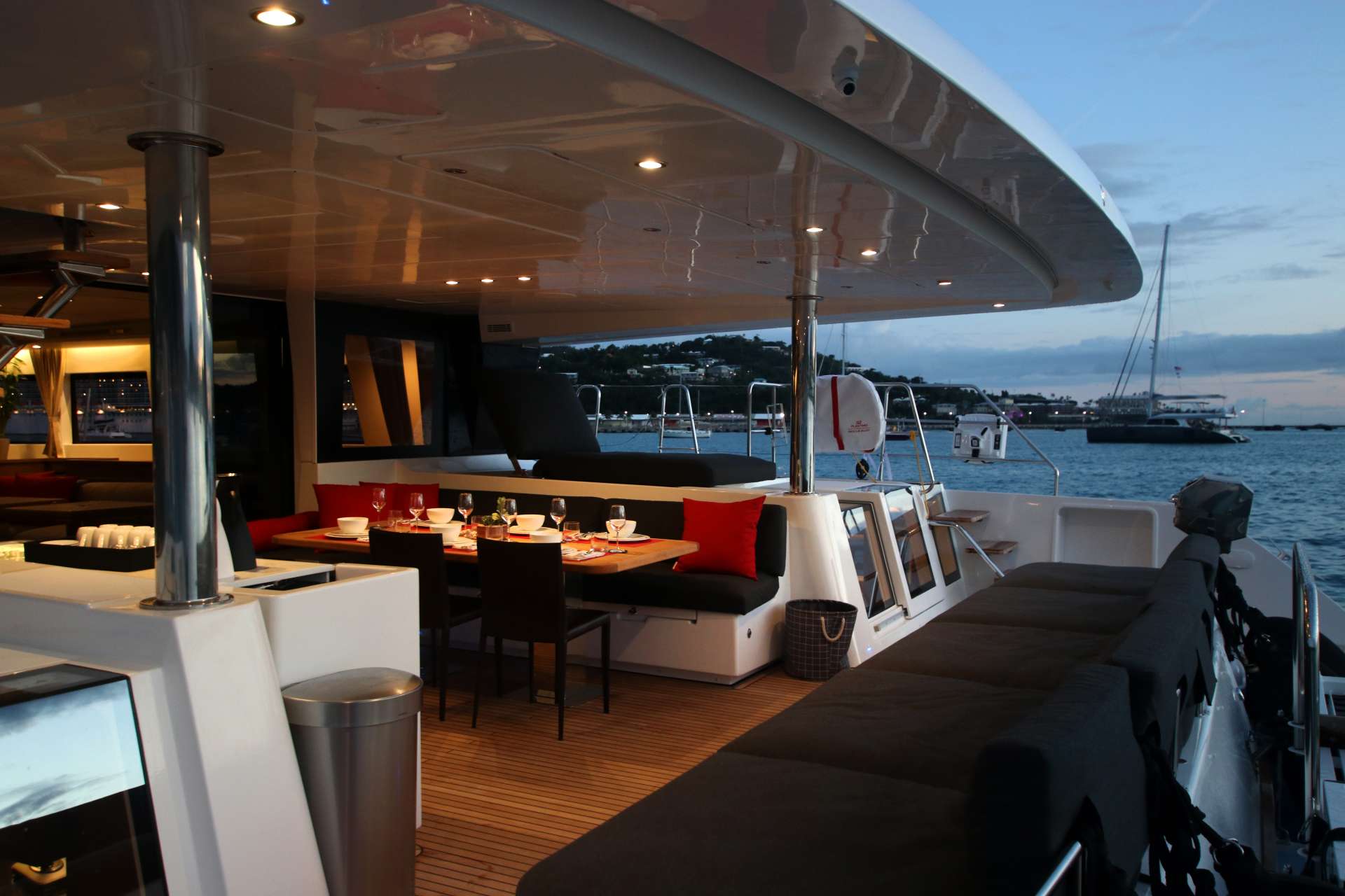 Mahasattva - Lagoon 62ft