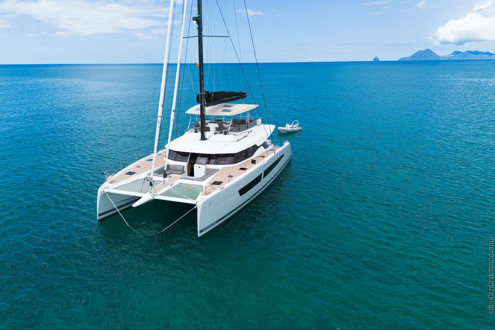 OKINAWA — yacht for charter in the Grenadines OKINAWA — crewed catamaran for charter in St Vincent & The Grenadines